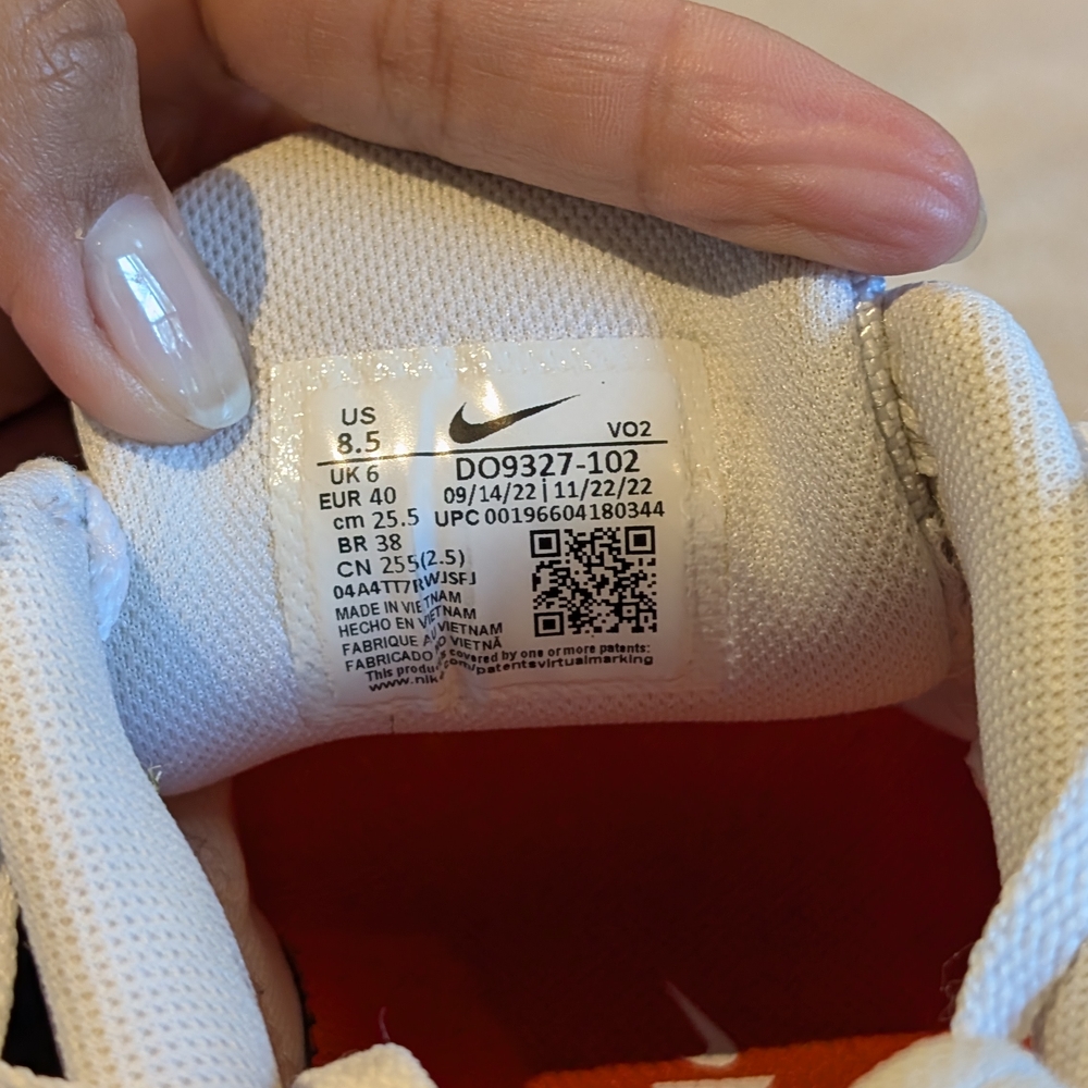 Nike White Black Red Metcon Cross Trainer Workout Shoes - Picture 4 of 4